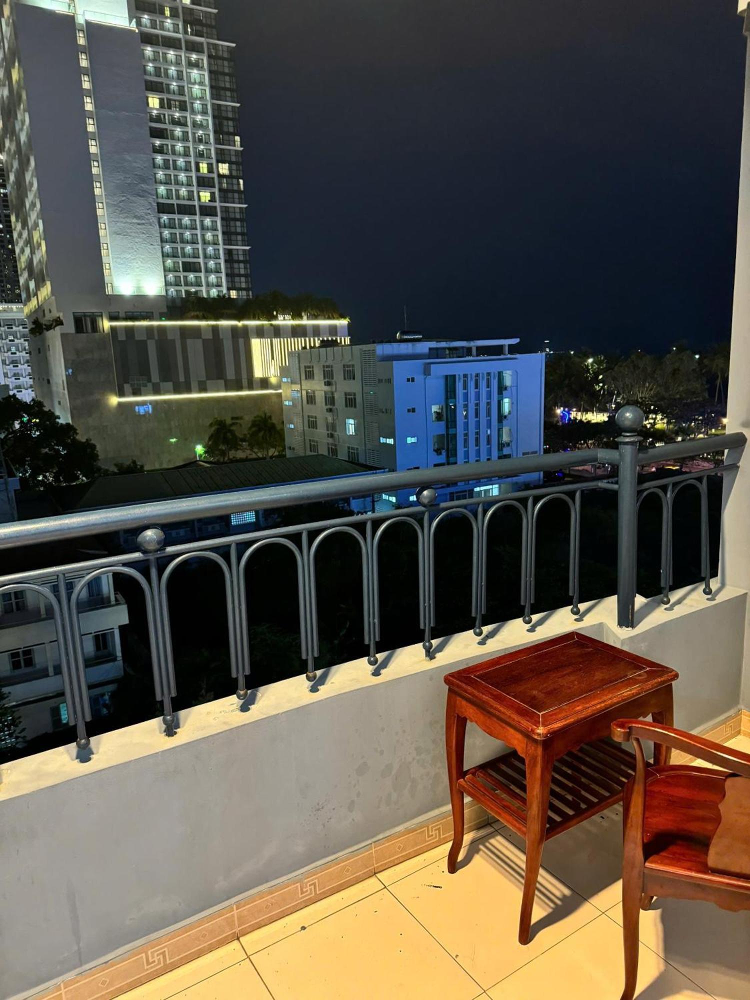 Hotel Tue Tinh Nha Trang Exterior foto
